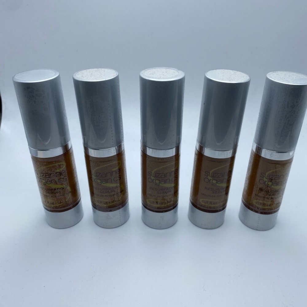 Suzanne Organics Resurfacing Serum.  .5 fl oz. This is for a lot of 5.